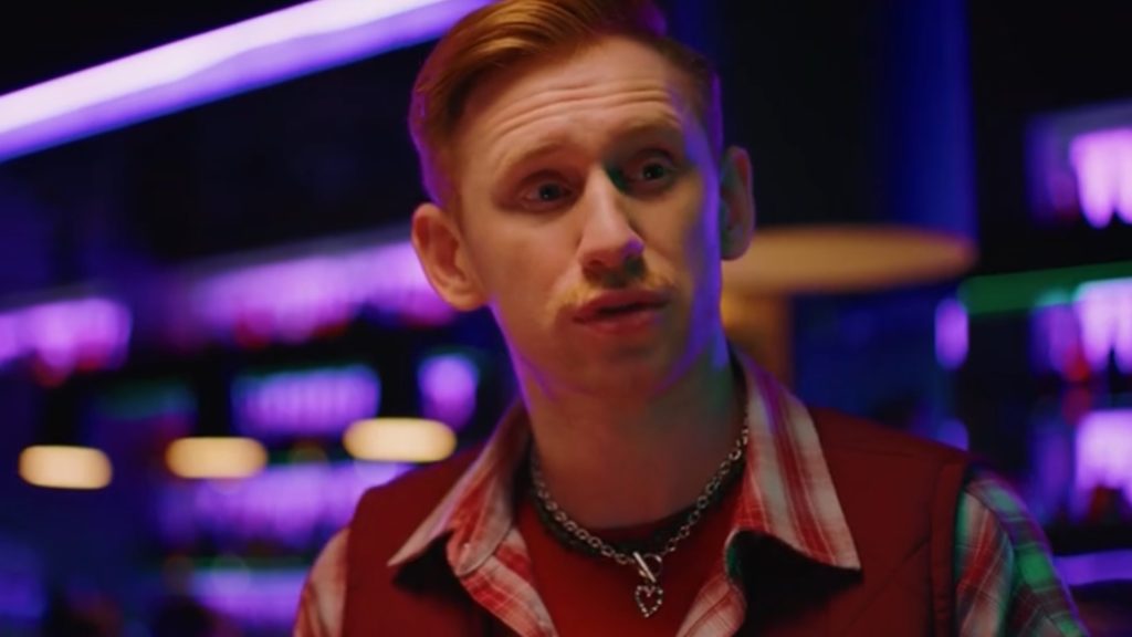 Олександр Рудинський у кадрі з серіалу «Ховаючи колишню»