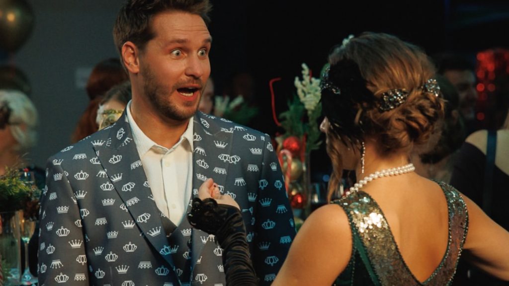 Кадр cеріалу «Викрадена на Різдво» (2025)