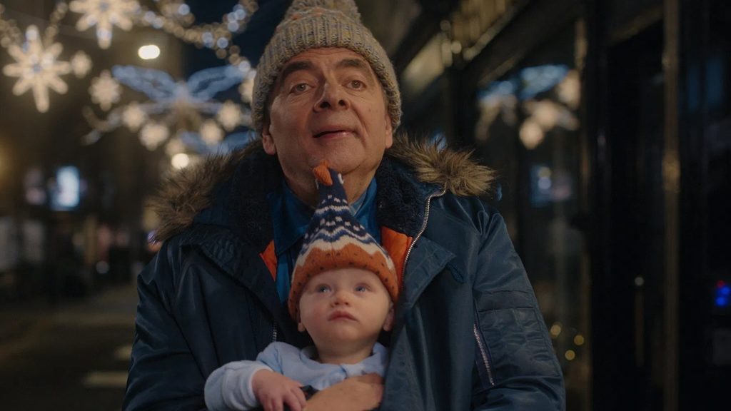 Ровен Аткінсон у серіалі Людина проти немовляти — кадр з Netflix