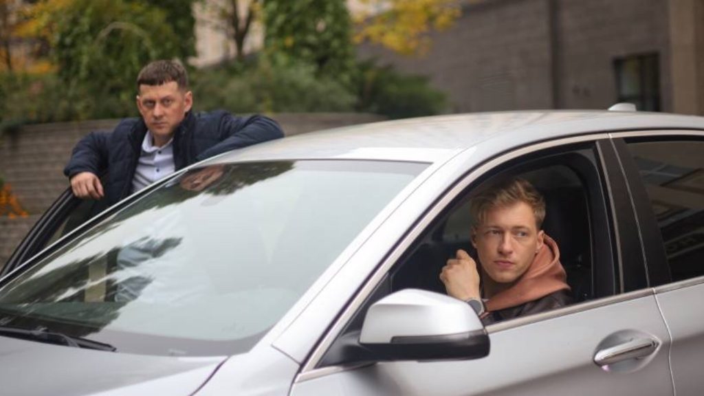 Таксист — детективно-комедійний серіал 2+2