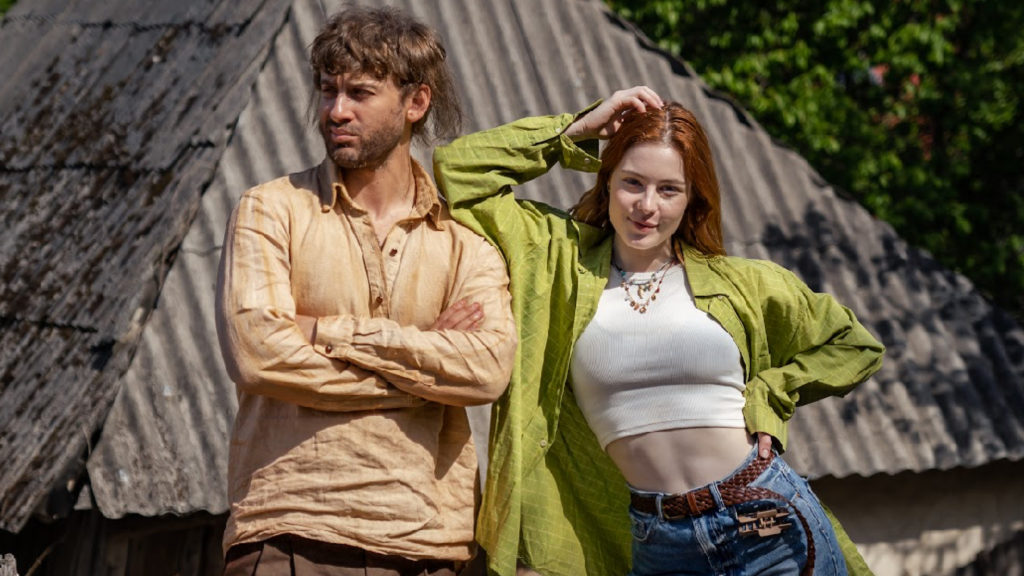 Анна Романова та Дмитро Павко у фільмі Хатник від FILM.UA