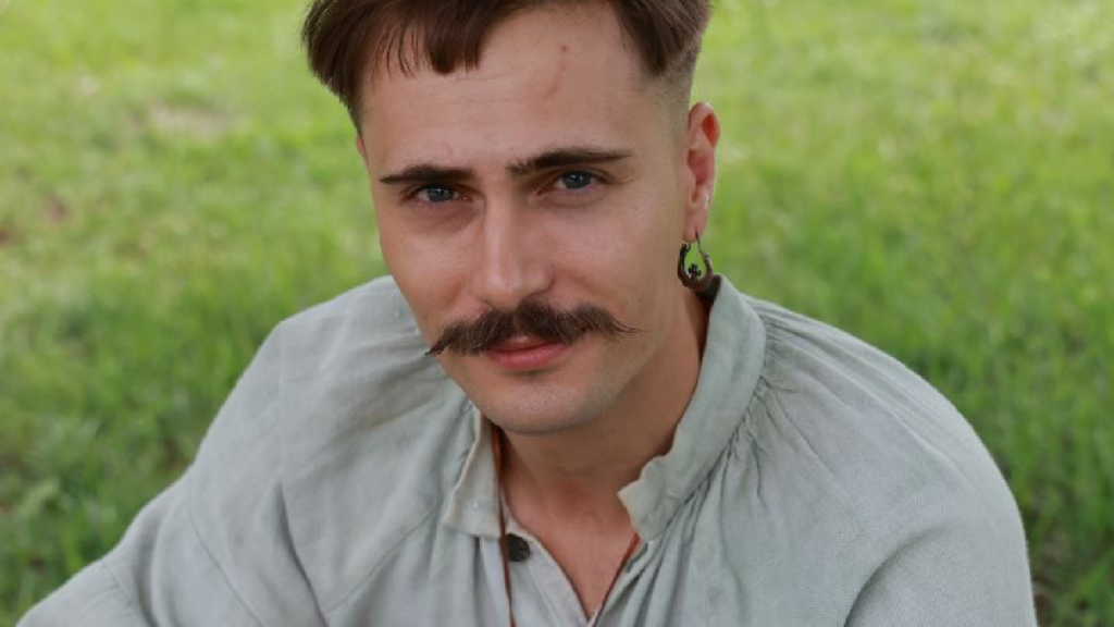 Артем Пльондер у ролі Івана Виговського в серіалі «Пригоди козака Виговського».