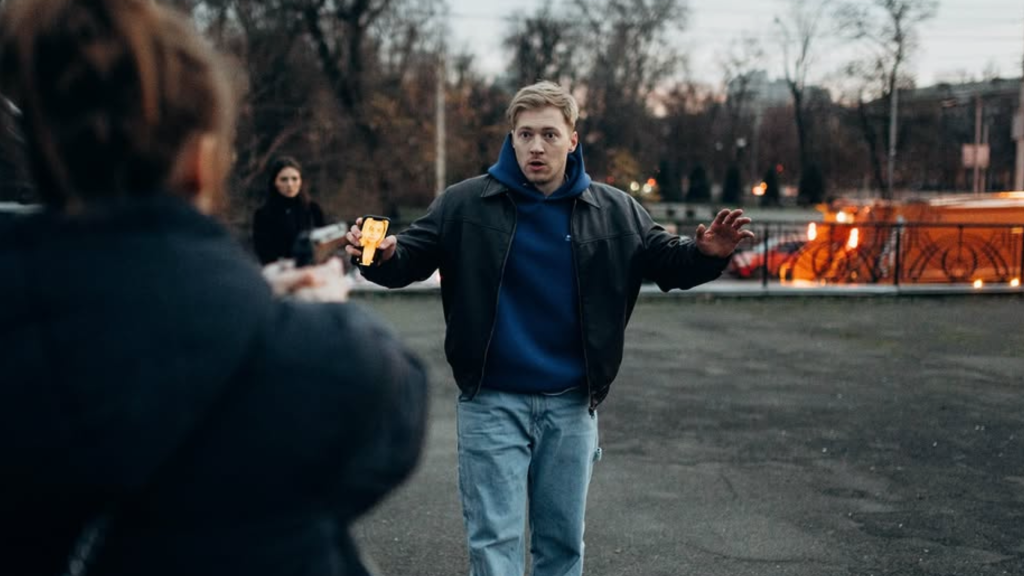 Григорій Бакланов у ролі таксиста Моті в українському серіалі «Таксі для опера»